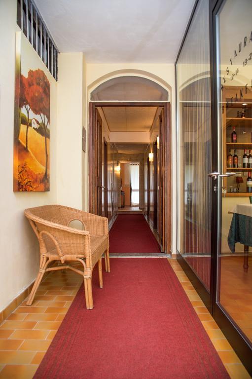 Madonna Della Neve Hotel Pettenasco Exterior foto