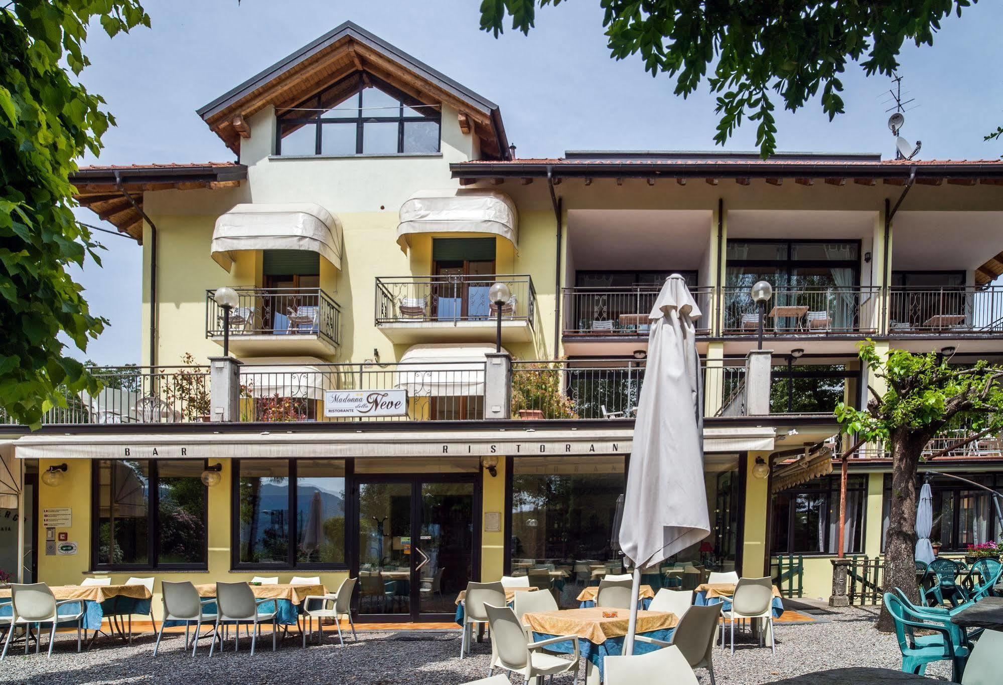 Madonna Della Neve Hotel Pettenasco Exterior foto