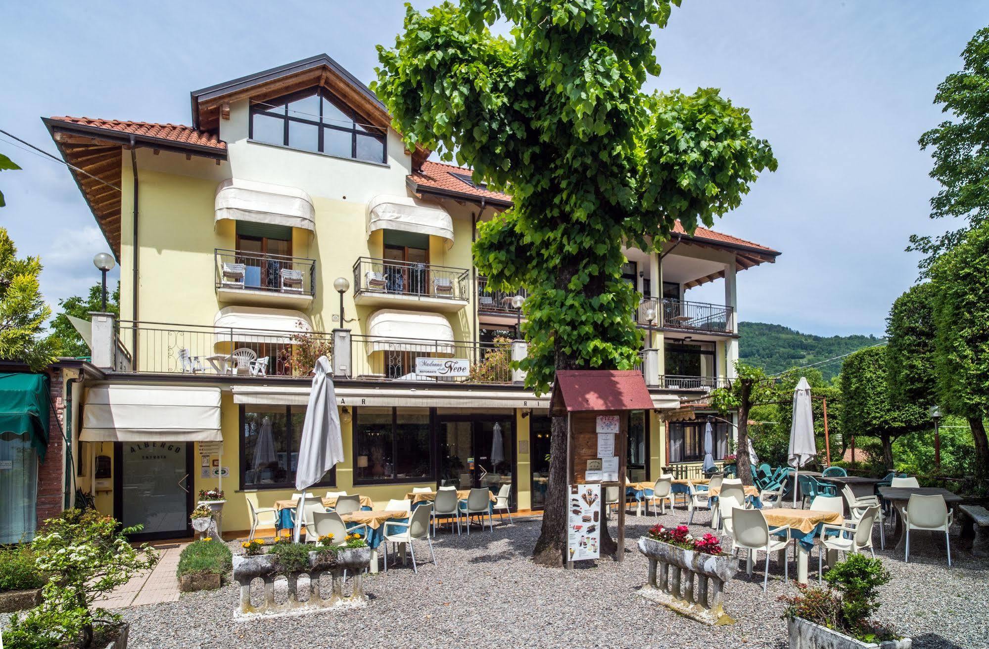 Madonna Della Neve Hotel Pettenasco Exterior foto
